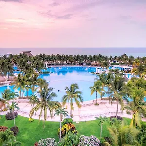 At Mayan Palace Vidanta Riviera Maya Otel